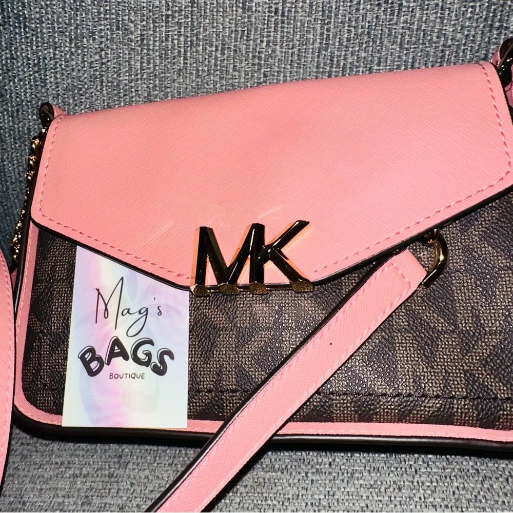 Michael Kors: MK Logo Signature Monogram Flap Primrose Crossbody Bag - Picture 2 of 13